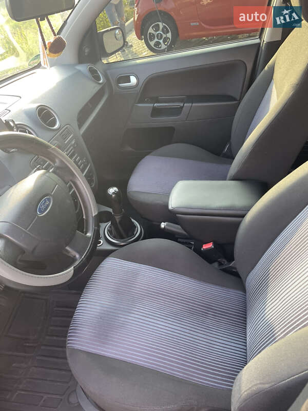 Хетчбек Ford Fusion 2006 в Вінниці