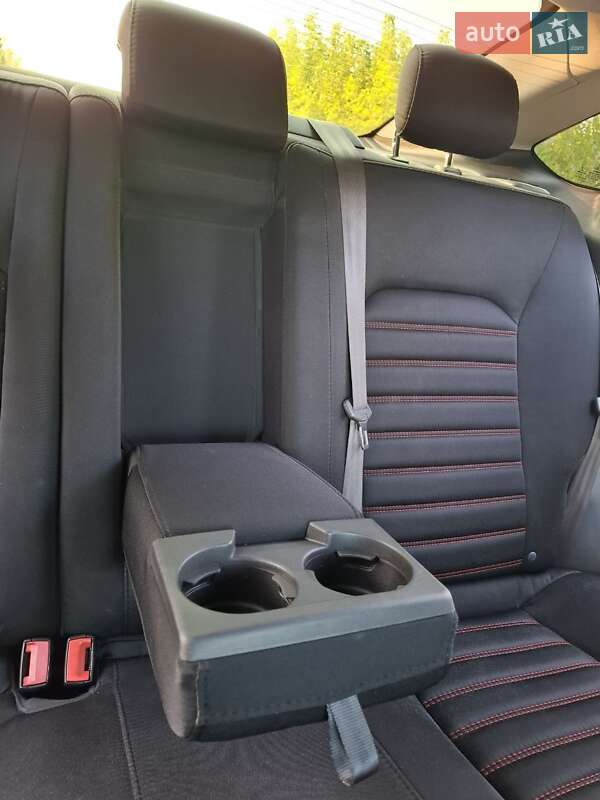 Седан Ford Fusion 2014 в Гусятине