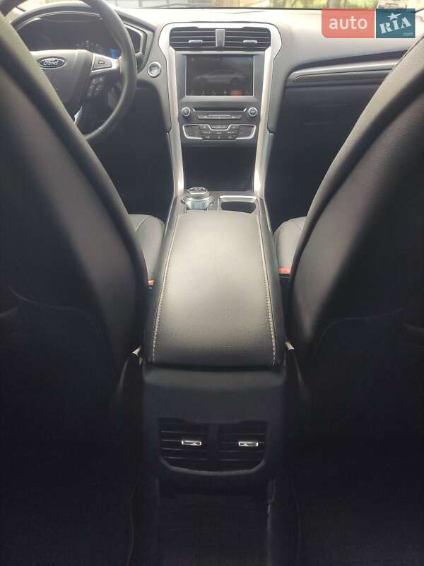 Седан Ford Fusion 2017 в Золочеве