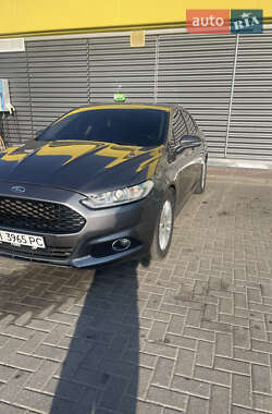 Седан Ford Fusion 2014 в 