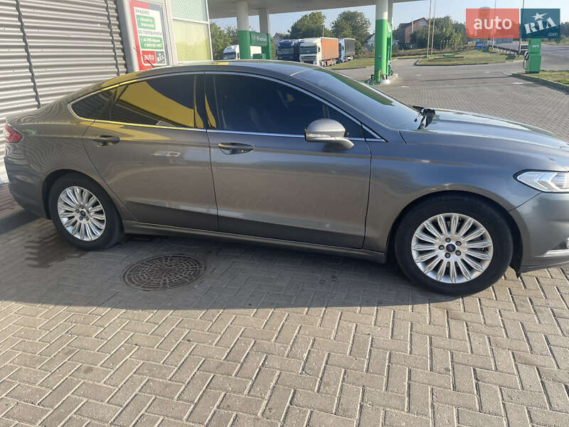 Седан Ford Fusion 2014 в Харкові