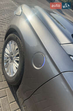 Седан Ford Fusion 2014 в 
