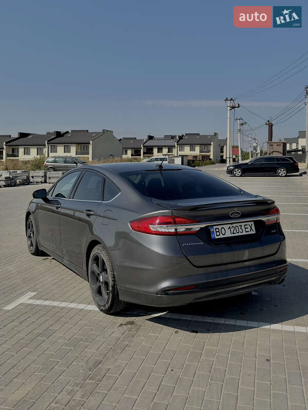 Седан Ford Fusion 2018 в Тернополе