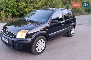 Хэтчбек Ford Fusion 2005 в 