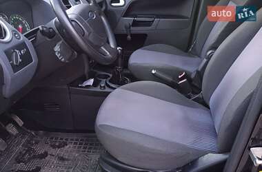 Хэтчбек Ford Fusion 2005 в 