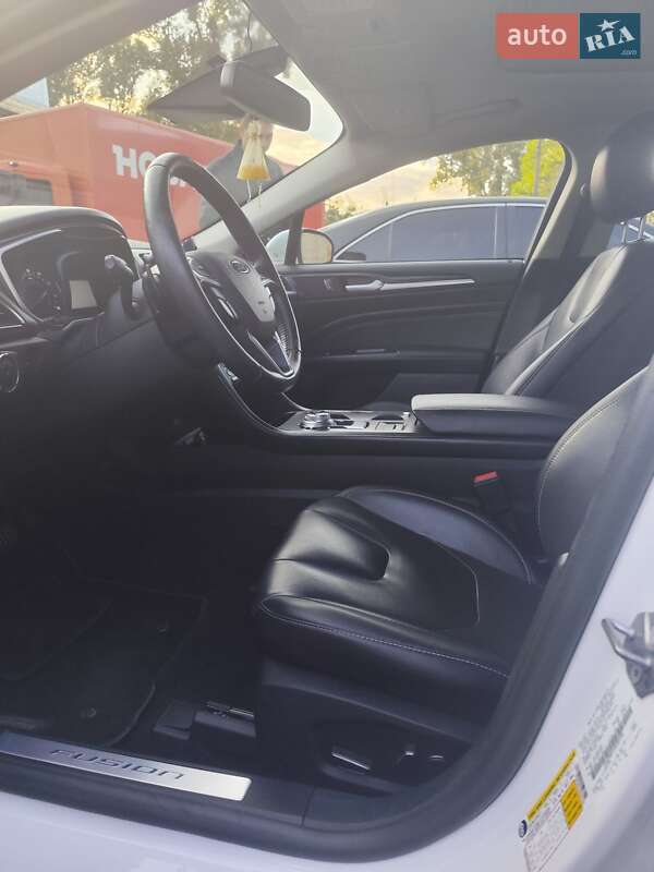 Седан Ford Fusion 2019 в Киеве фото 8 Седан Ford Fusion 2019 в Киеве