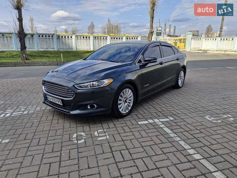 Седан Ford Fusion 2014 в Киеве