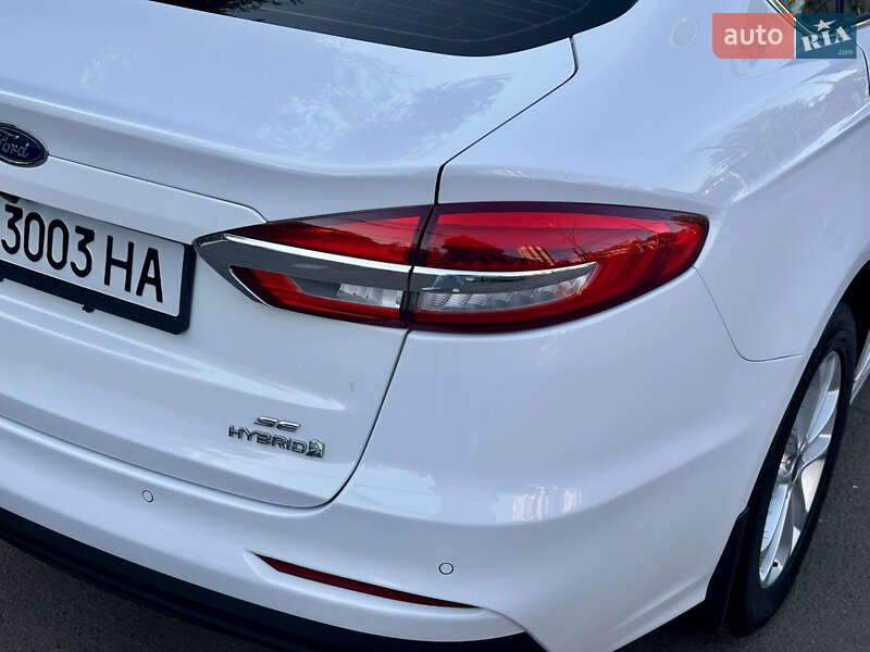 Седан Ford Fusion 2019 в Одессе