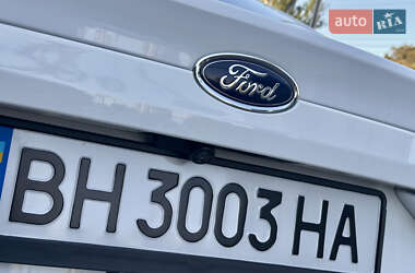 Седан Ford Fusion 2019 в 
