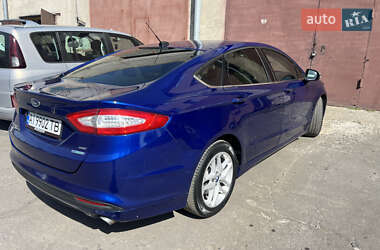 Седан Ford Fusion 2015 в 