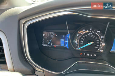 Седан Ford Fusion 2013 в 