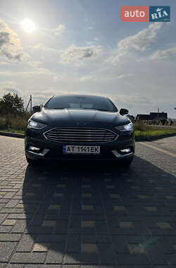 Седан Ford Fusion 2017 в 