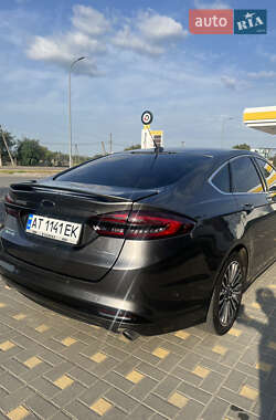 Седан Ford Fusion 2017 в 