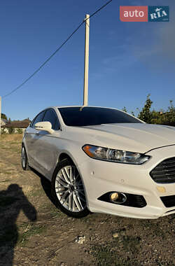 Седан Ford Fusion 2014 в 