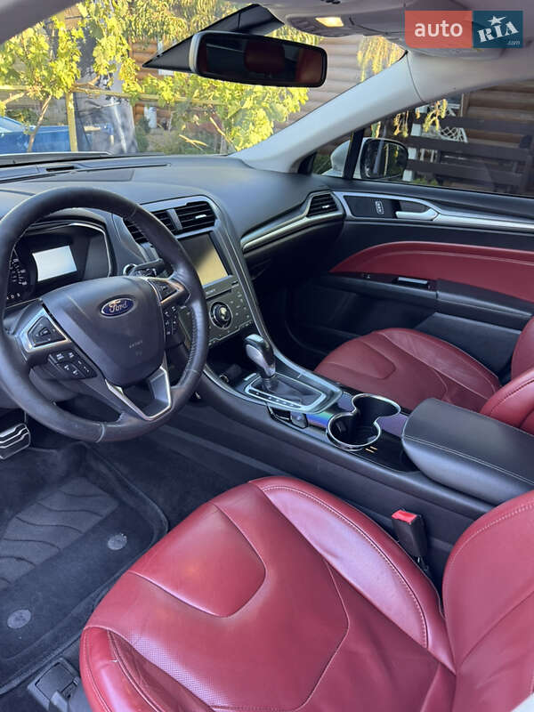Седан Ford Fusion 2014 в Одессе