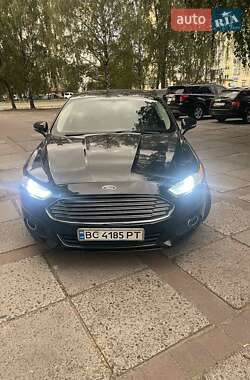 Седан Ford Fusion 2012 в Львове