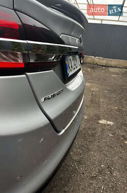Седан Ford Fusion 2017 в 