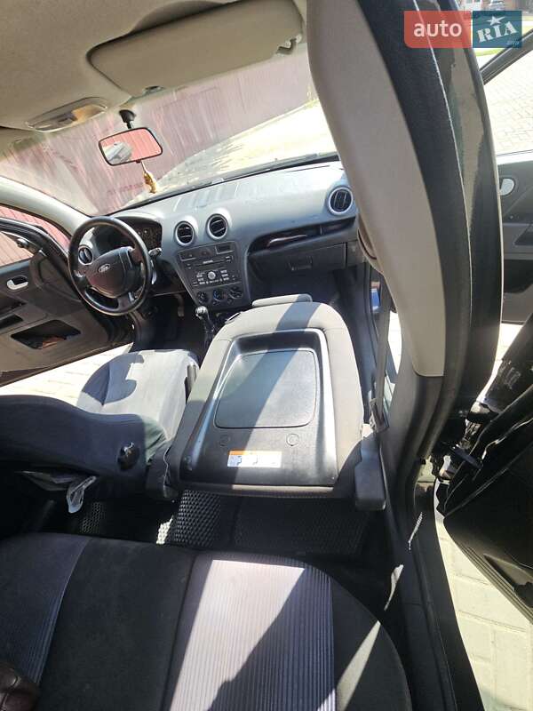 Хэтчбек Ford Fusion 2008 в Николаеве