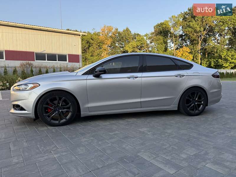 Седан Ford Fusion 2012 в Луцьку
