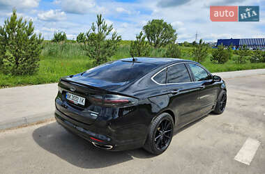 Седан Ford Fusion 2016 в 