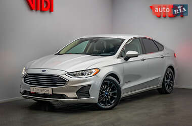 Седан Ford Fusion 2019 в Киеве
