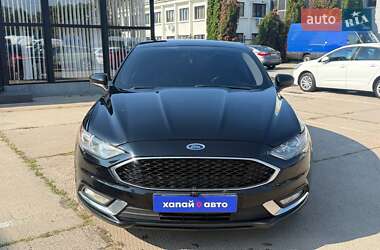 Седан Ford Fusion 2018 в 