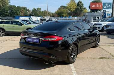 Седан Ford Fusion 2018 в 