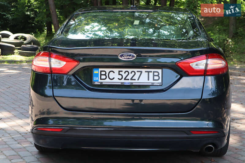 Седан Ford Fusion 2014 в Дрогобичі