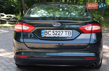 Седан Ford Fusion 2014 в 