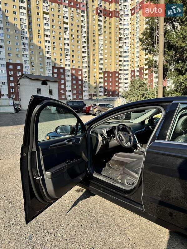 Седан Ford Fusion 2013 в Киеве