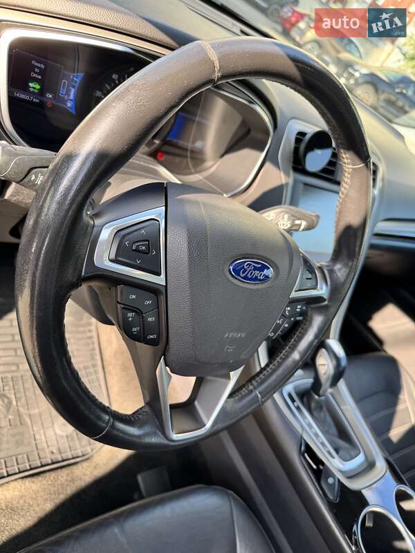 Седан Ford Fusion 2013 в Киеве