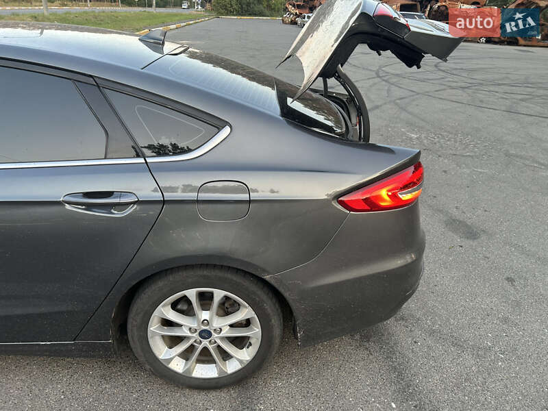 Седан Ford Fusion 2018 в Ирпене