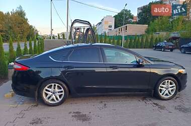 Седан Ford Fusion 2014 в 