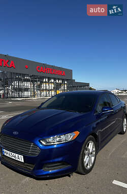 Седан Ford Fusion 2016 в 