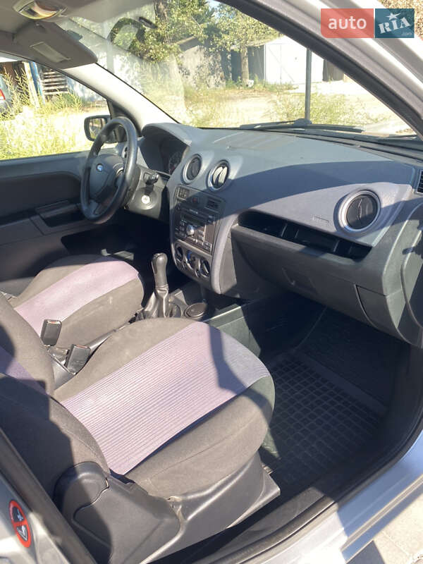 Хэтчбек Ford Fusion 2007 в Запорожье