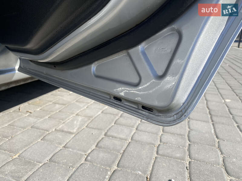 Хэтчбек Ford Fusion 2007 в Запорожье