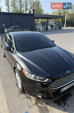 Седан Ford Fusion 2012 в Надворной