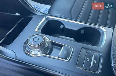 Седан Ford Fusion 2017 в 