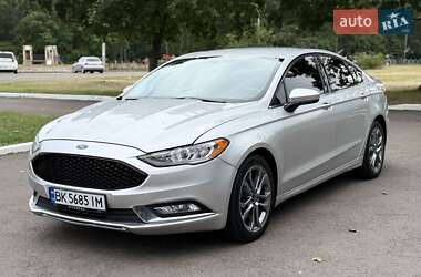 Седан Ford Fusion 2017 в Рівному