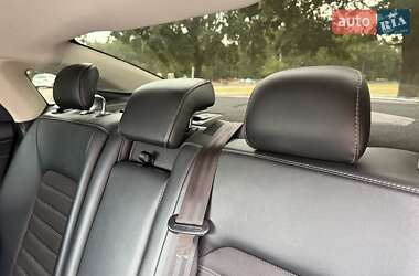 Седан Ford Fusion 2017 в 