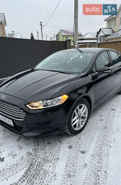 Седан Ford Fusion 2012 в 