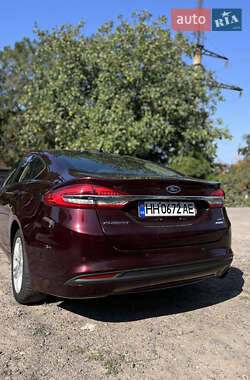 Седан Ford Fusion 2018 в 