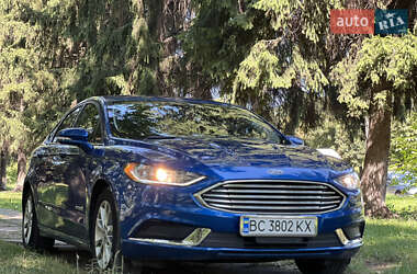Седан Ford Fusion 2017 в 