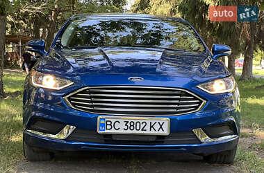 Седан Ford Fusion 2017 в 