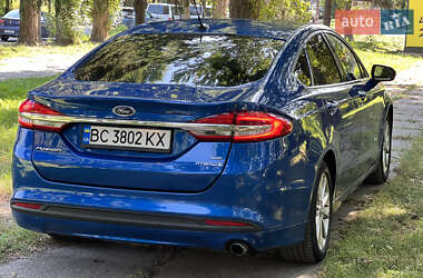 Седан Ford Fusion 2017 в 