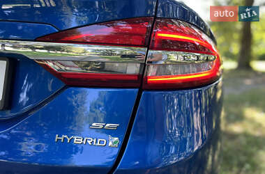 Седан Ford Fusion 2017 в 