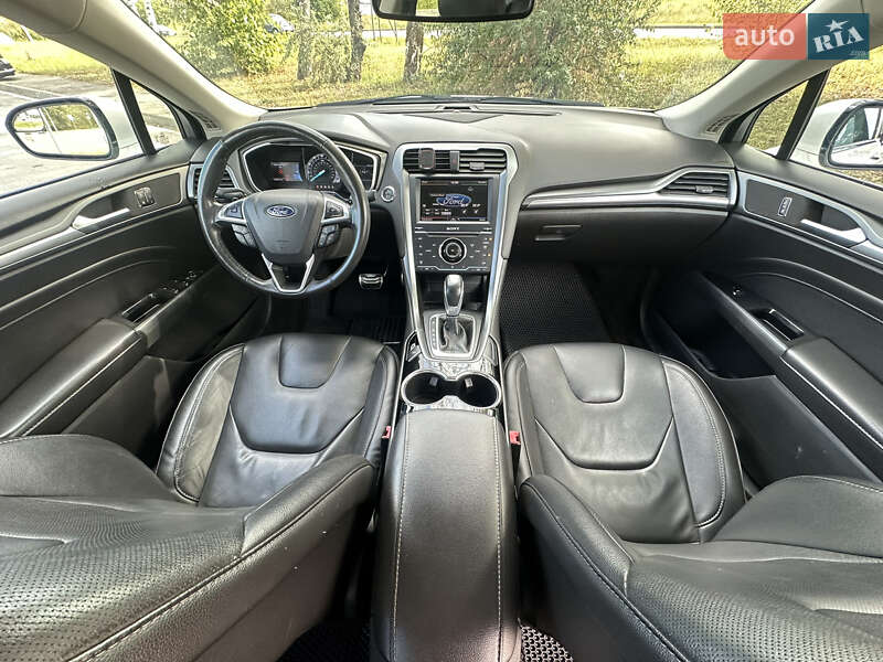 Седан Ford Fusion 2013 в Києві