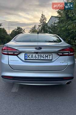 Седан Ford Fusion 2017 в 