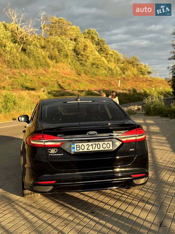 Седан Ford Fusion 2016 в Теребовле
