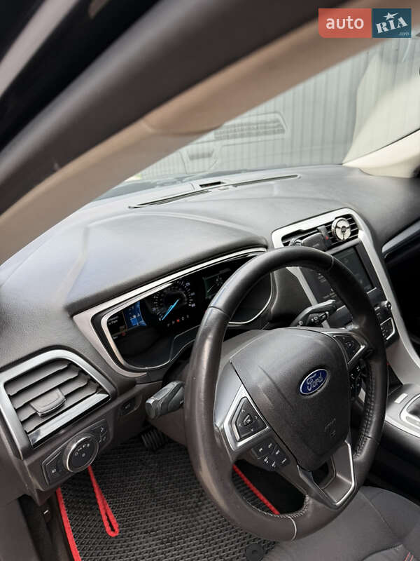 Седан Ford Fusion 2015 в Києві фото 15 Седан Ford Fusion 2015 в Києві
